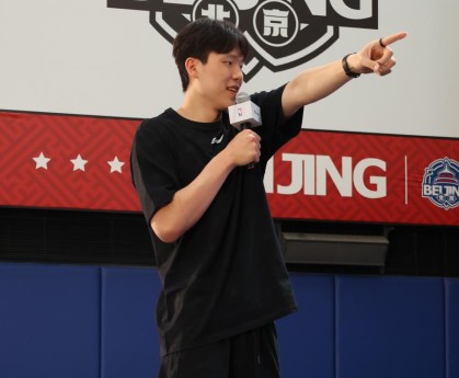 开云体育app下载-直播吧：男篮集训名单只增不减！杨瀚森领衔 有热门球员将缺席！